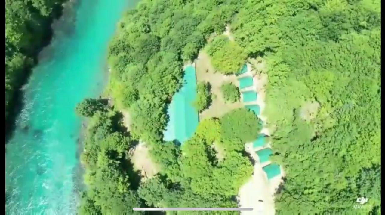 Tara Inn Resort Bastasi 외부 사진