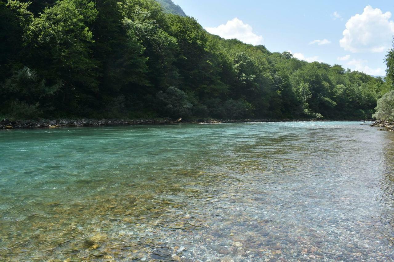 Tara Inn Resort Bastasi 외부 사진